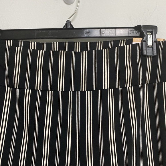 Cooper & Ella Women’s ankle pants Black/Cream Size 16 - Picture 3 of 6